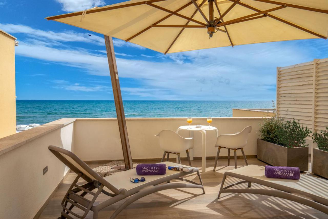 Hotel Miramare Latina Esterno foto